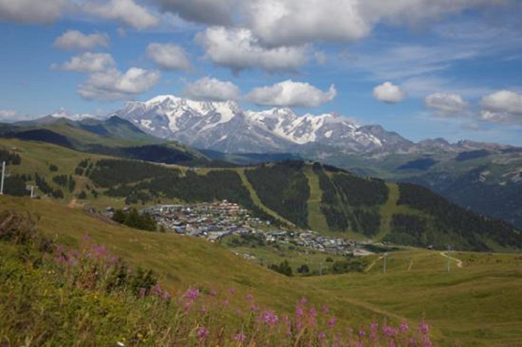 Lagrange Vacances Les Chalets Du Mont Blanc Hauteluce Exteriér fotografie